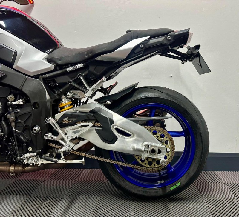 YAMAHA MT-10