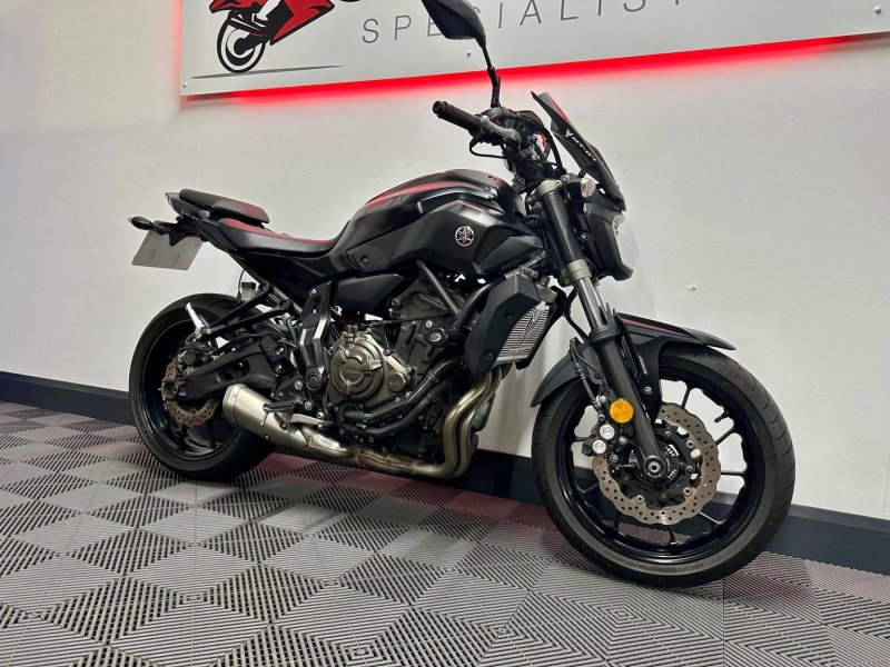 YAMAHA MT-07