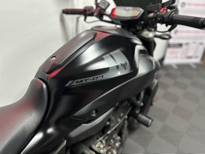 YAMAHA MT-07
