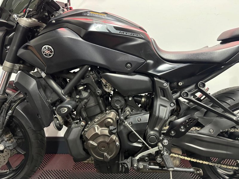 YAMAHA MT-07