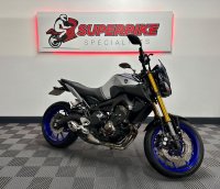 YAMAHA MT-09