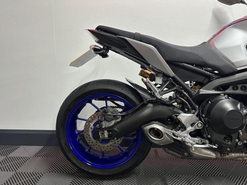 YAMAHA MT-09