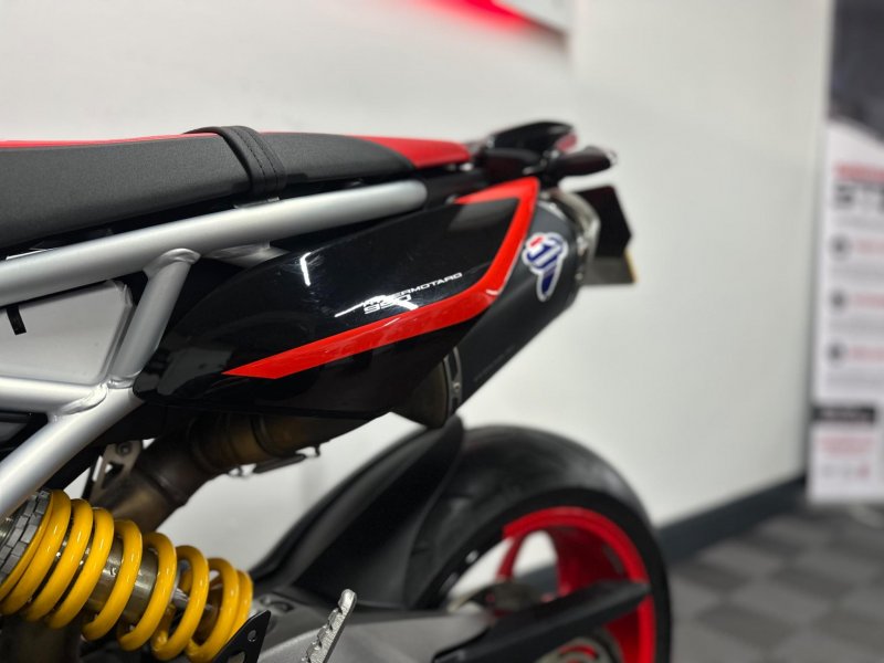 DUCATI Hypermotard