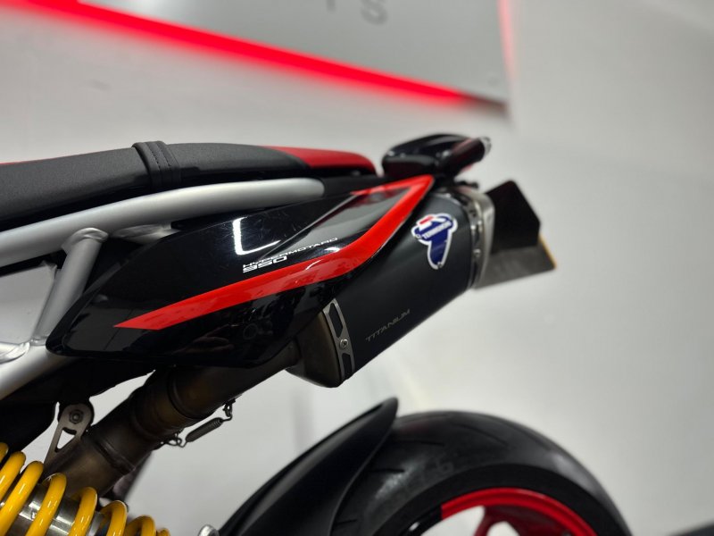 DUCATI Hypermotard