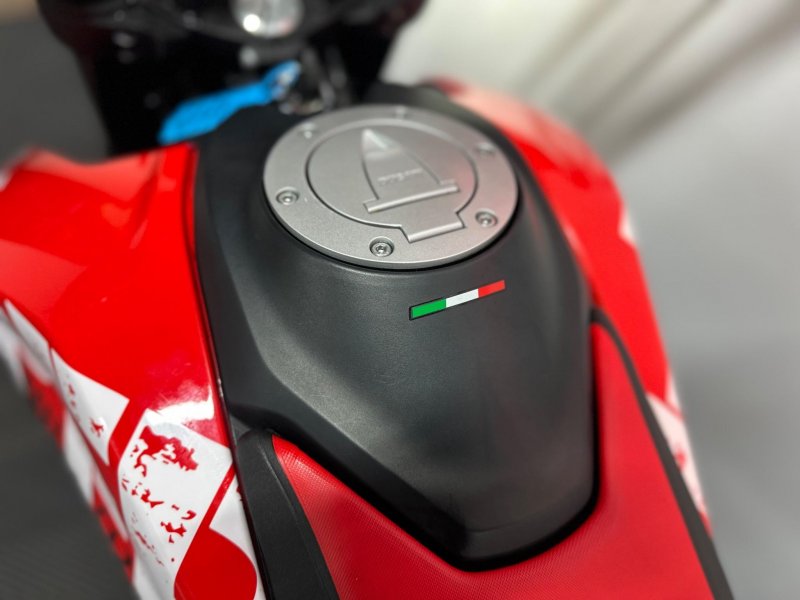 DUCATI Hypermotard
