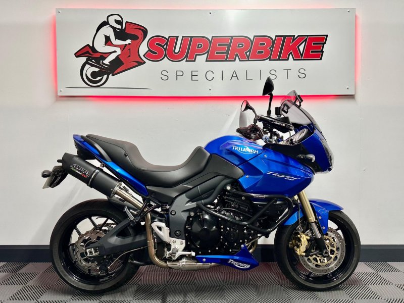 TRIUMPH TIGER 1050