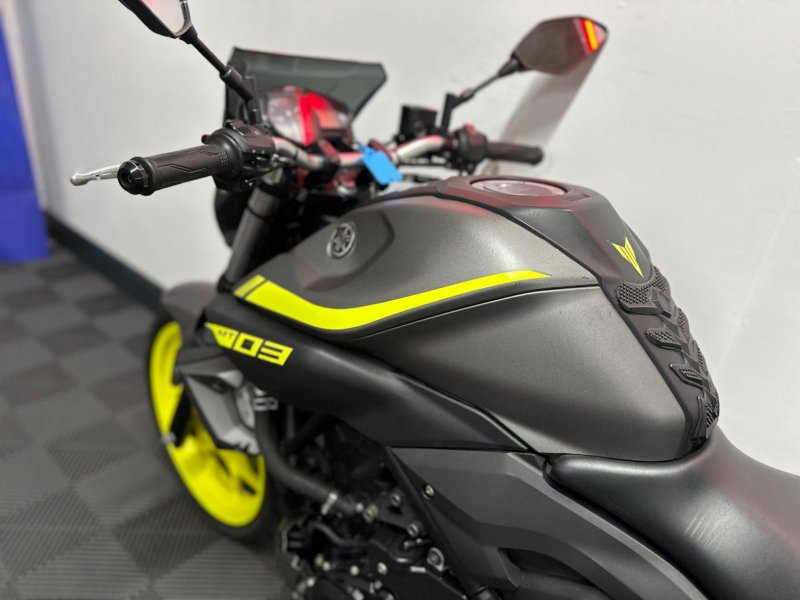 YAMAHA MT-03