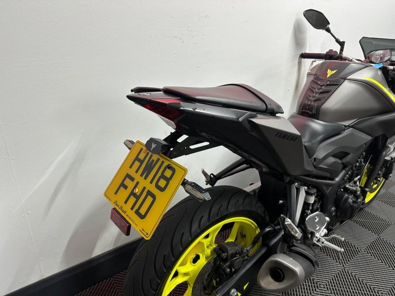 YAMAHA MT-03