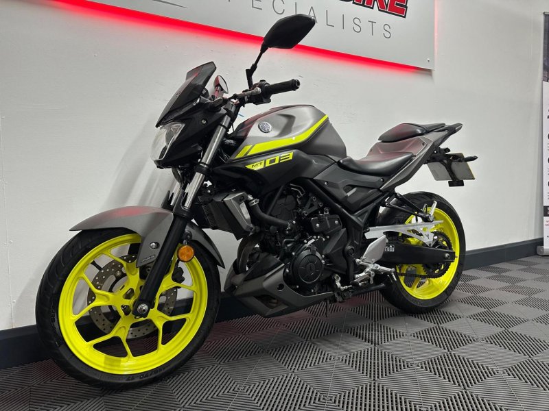 YAMAHA MT-03