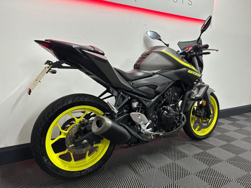 YAMAHA MT-03