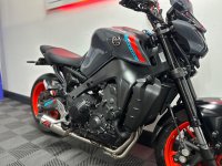 YAMAHA MT-09