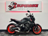 YAMAHA MT-09