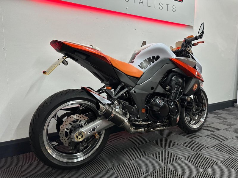 KAWASAKI Z1000