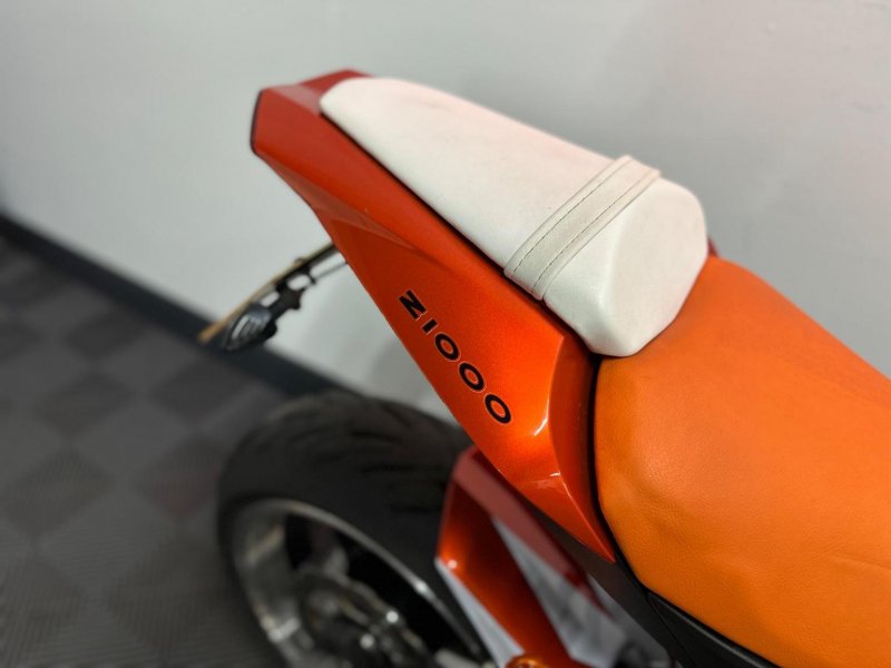 KAWASAKI Z1000