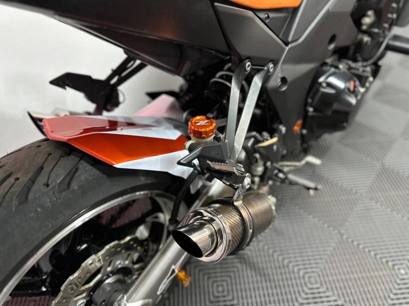 KAWASAKI Z1000