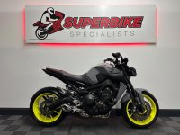 YAMAHA MT-09