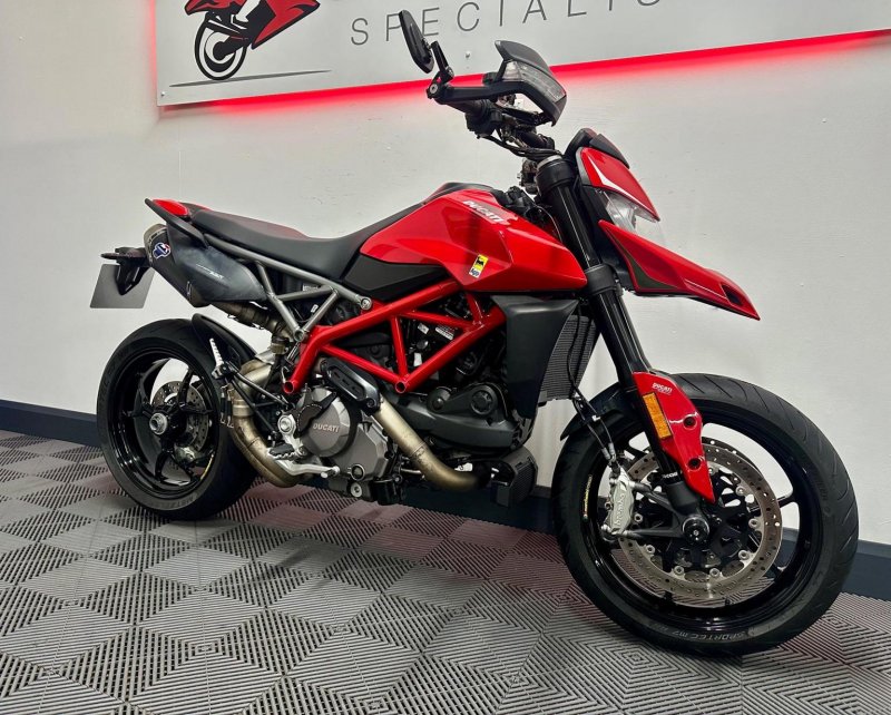 DUCATI Hypermotard