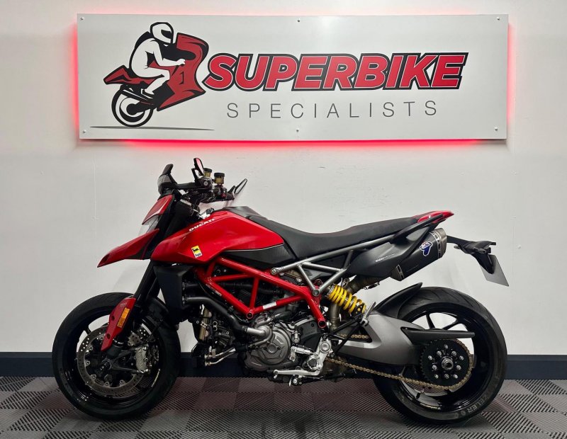 DUCATI Hypermotard