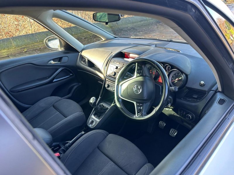 VAUXHALL ZAFIRA TOURER