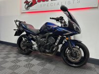 YAMAHA FZ6 Fazer
