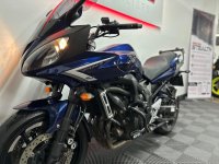 YAMAHA FZ6 Fazer