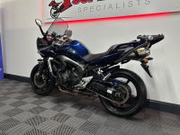 YAMAHA FZ6 Fazer