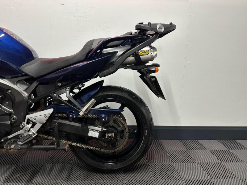 YAMAHA FZ6 Fazer