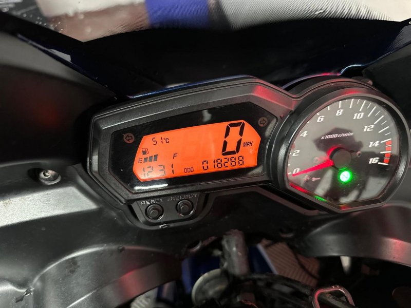 YAMAHA FZ6 Fazer