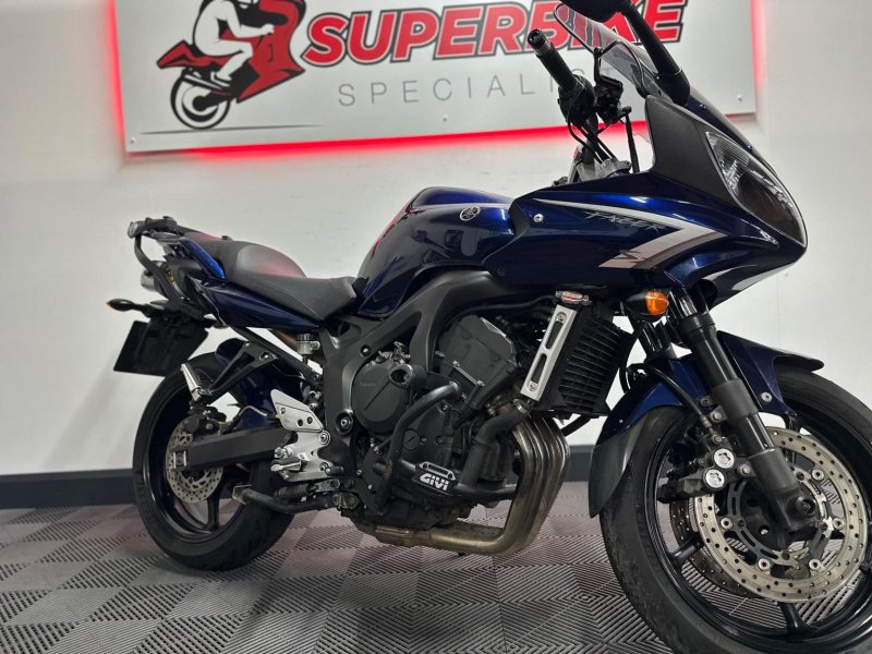 YAMAHA FZ6 Fazer