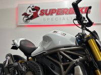 DUCATI MONSTER 1200