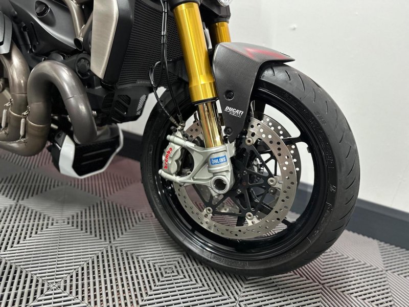 DUCATI MONSTER 1200