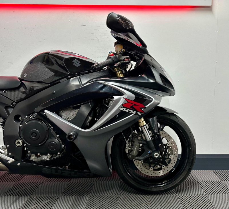 SUZUKI GSXR600