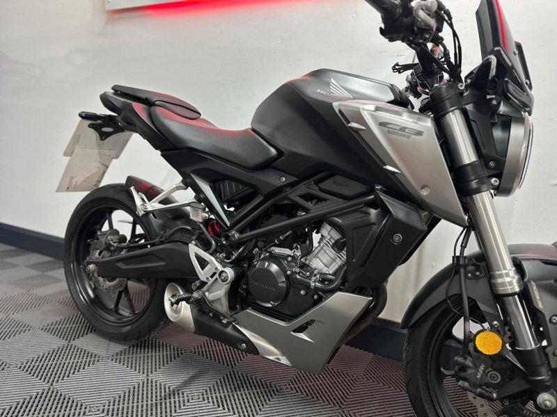 HONDA CB125R