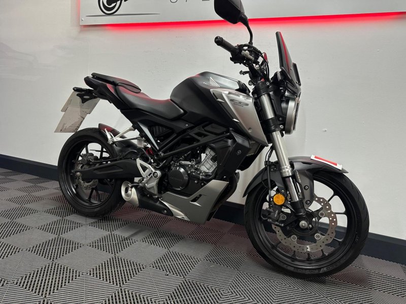 HONDA CB125R