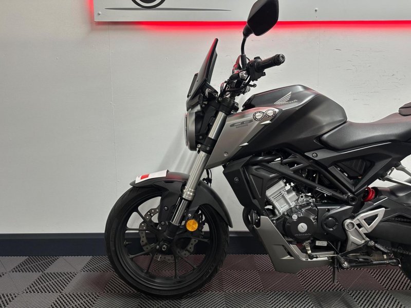 HONDA CB125R