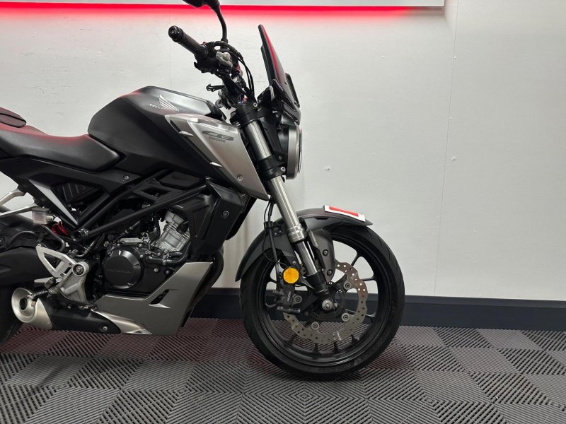 HONDA CB125R