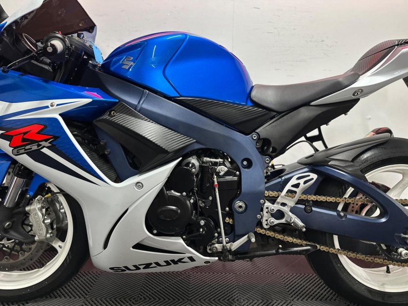 SUZUKI GSXR600
