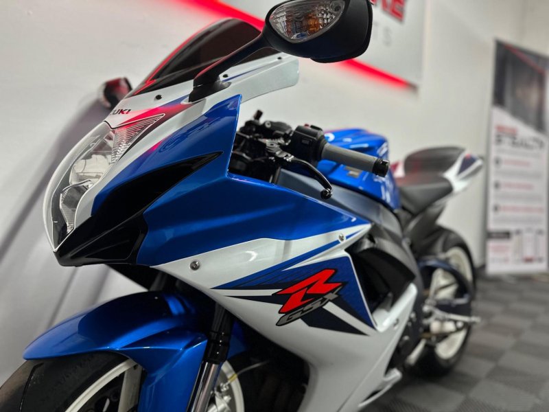SUZUKI GSXR600
