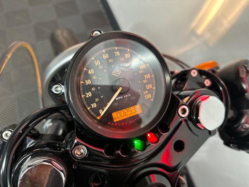 HARLEY-DAVIDSON Sportster