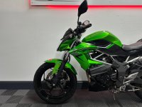 KAWASAKI Z125