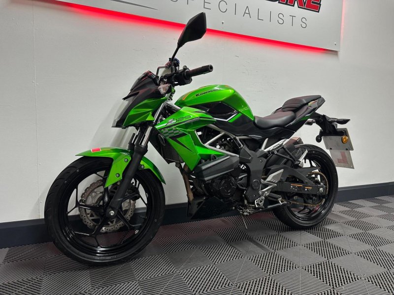 KAWASAKI Z125