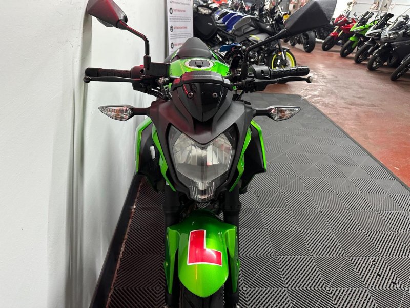 KAWASAKI Z125