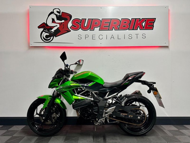 KAWASAKI Z125