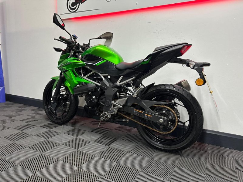 KAWASAKI Z125