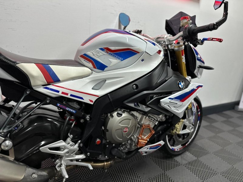 BMW S1000R