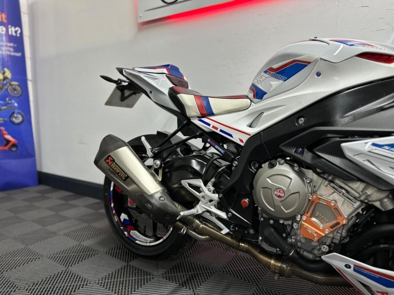 BMW S1000R