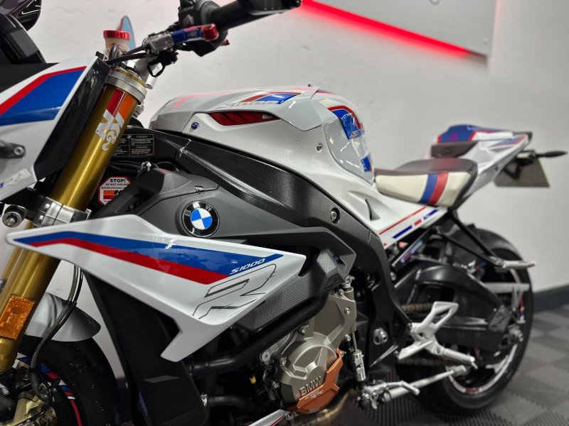 BMW S1000R