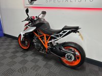 KTM 1290 SUPER DUKE R