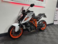 KTM 1290 SUPER DUKE R