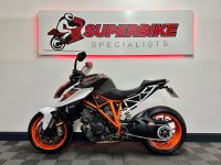 KTM 1290 SUPER DUKE R